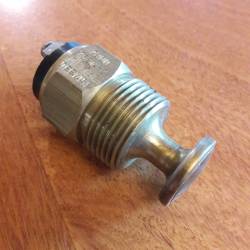 G262-7527452 Thermoswitch