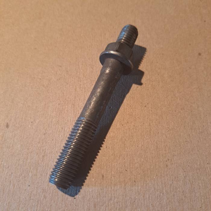 Stud Oil Pump 5740244