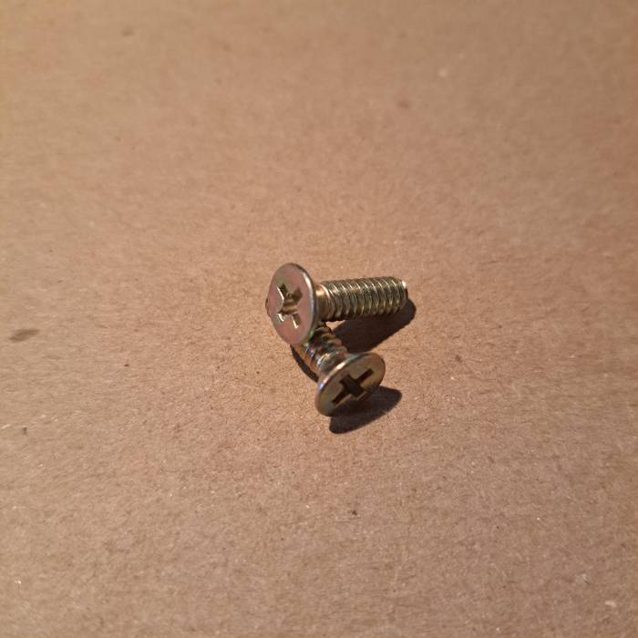 Screw MS35190-272