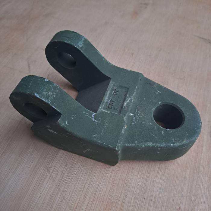 Medium Tow Bar Clevis 7551067