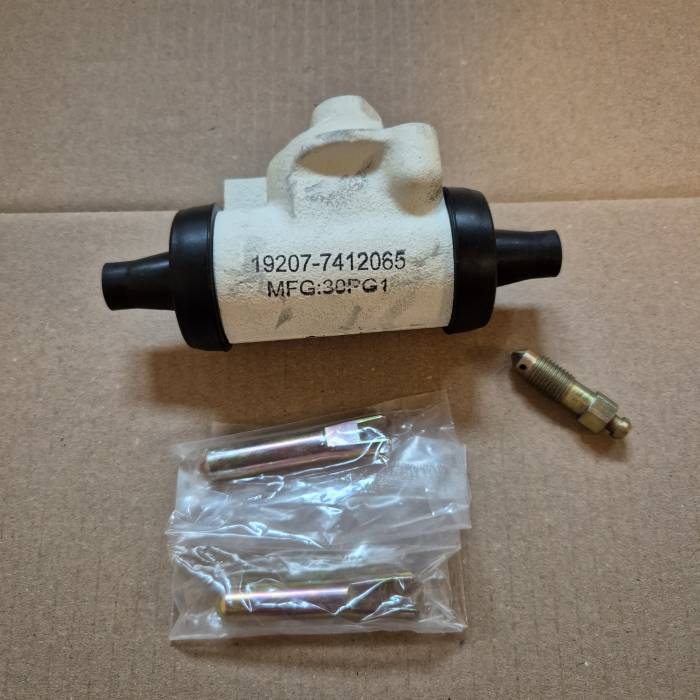 Wheel Cylinder 7412065