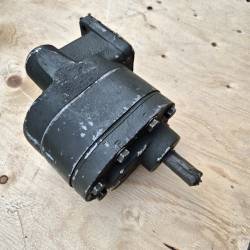 Dump Truck Hydraulic Pump 8330480