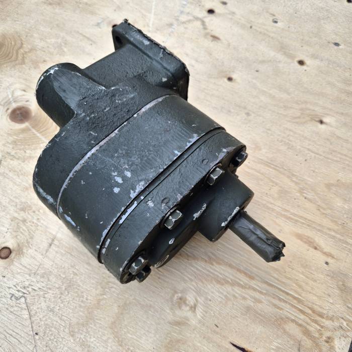 Dump Truck Hydraulic Pump 8330480