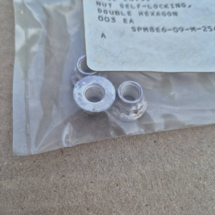 Nut VN465B048