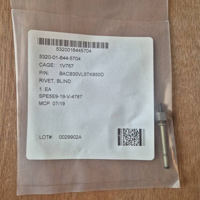 Rivet BACB30VL5TK850D