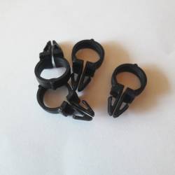 Fastener 12340573